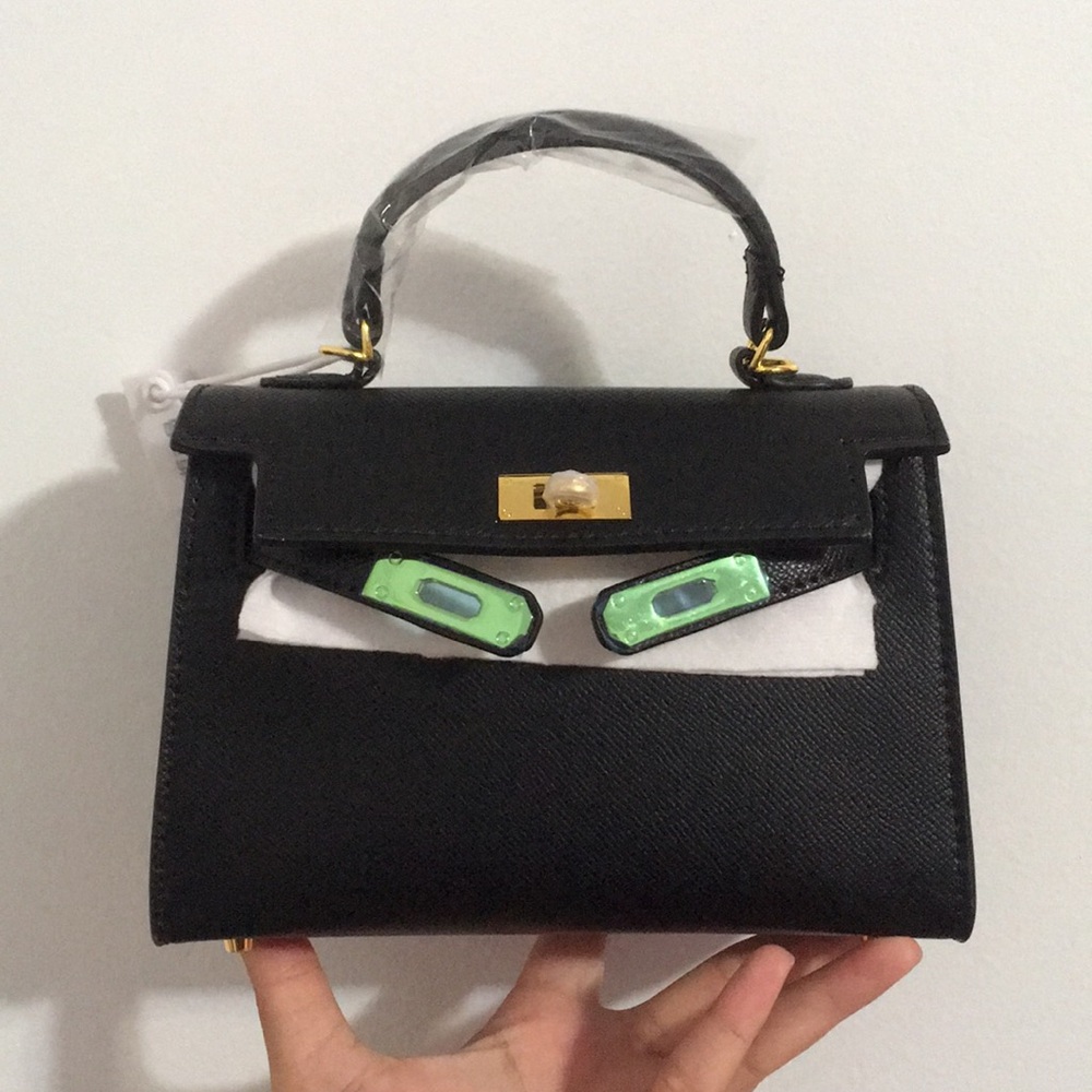Luxurious Black and Gold Cute Kelly Turnlock Top Handle Shoulder Crossbody Bag